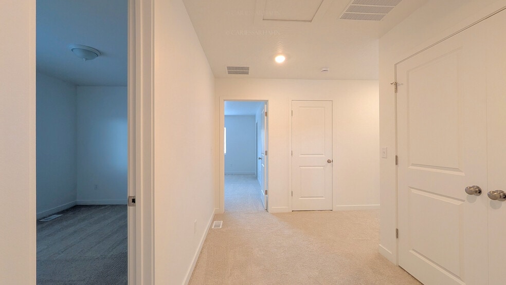 Building Photo - 1772 W Blue Flax Dr