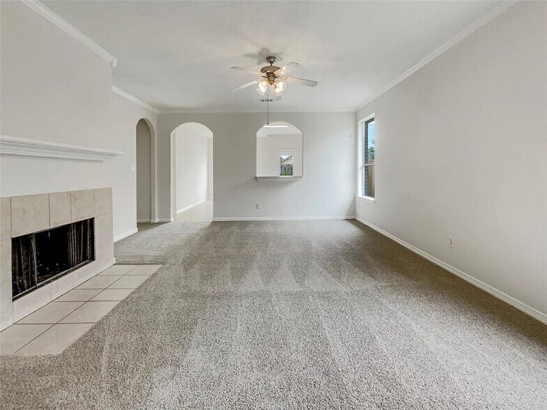 Primary Photo - 23434 Goldking Cross Ct