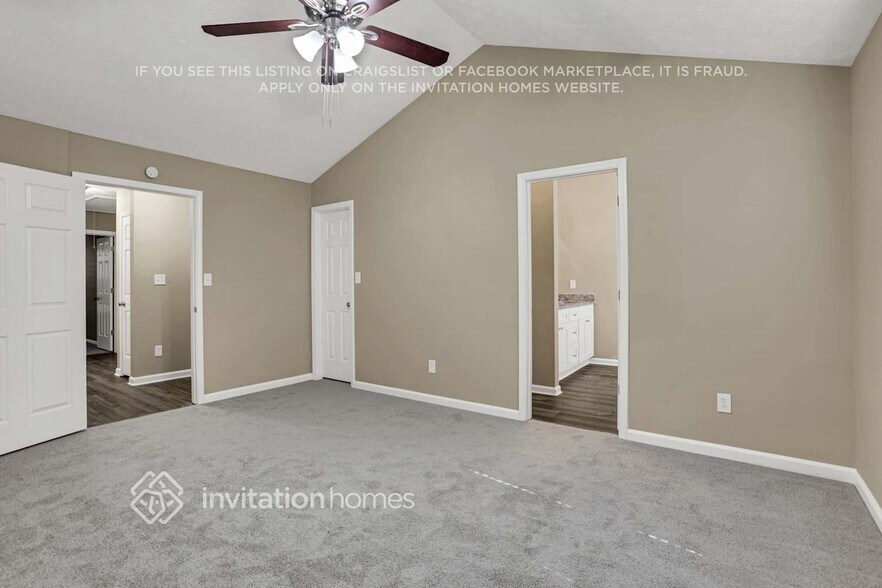 Building Photo - 907 Koala St