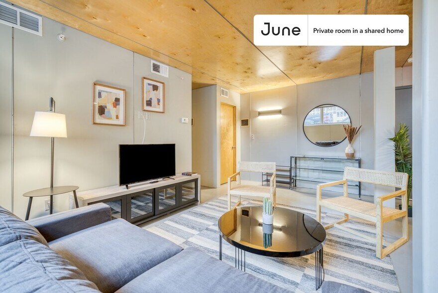Building Photo - Room in Shared 6 bed/6 bath home