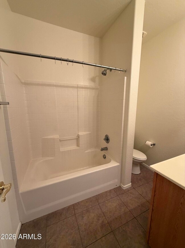 Building Photo - 1650 Manzanita Dr