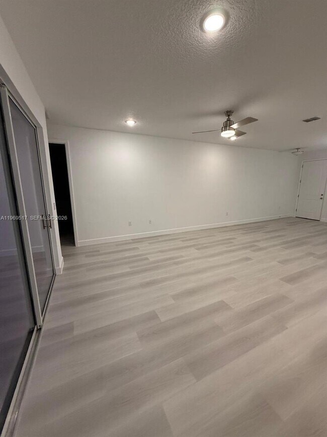 Building Photo - 1255 Wadsworth St SE