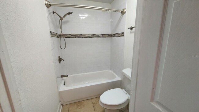 Building Photo - 455 Alt 19