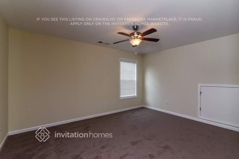 Building Photo - 3465 Gardenside Dr SW