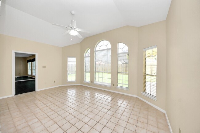 Building Photo - 10503 Great Plains Ln