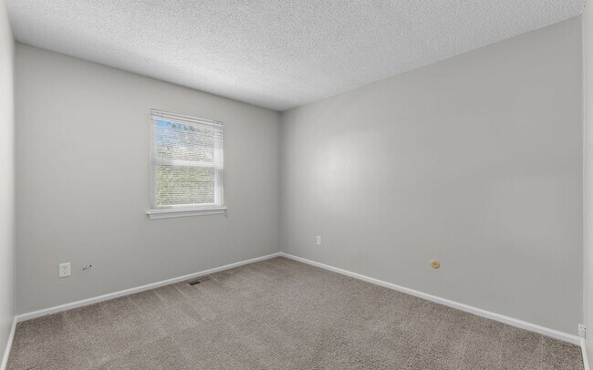 Building Photo - 4957 Aquarius Ct