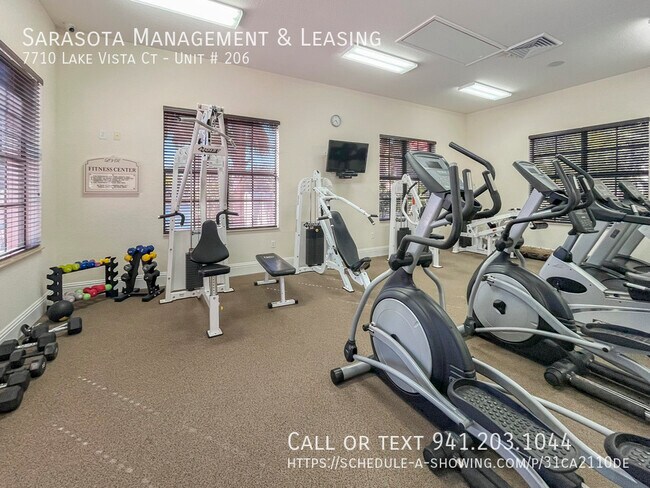 Building Photo - 7710 Lake Vista Ct