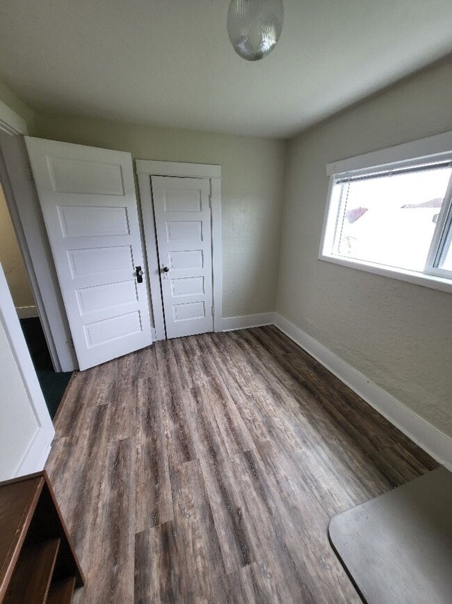 Building Photo - STATUS: AVAILABLE  | R98C | $2095.00