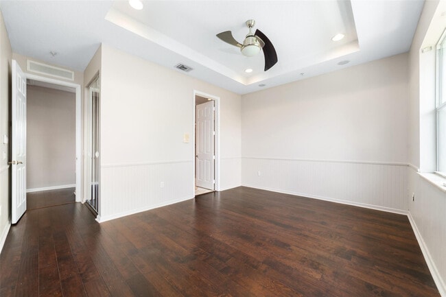 Building Photo - 1323 Vía De Pepi