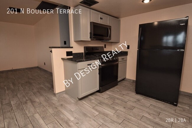 Building Photo - West Tucson Hillside 2 Bed 2 Bath SFR with...