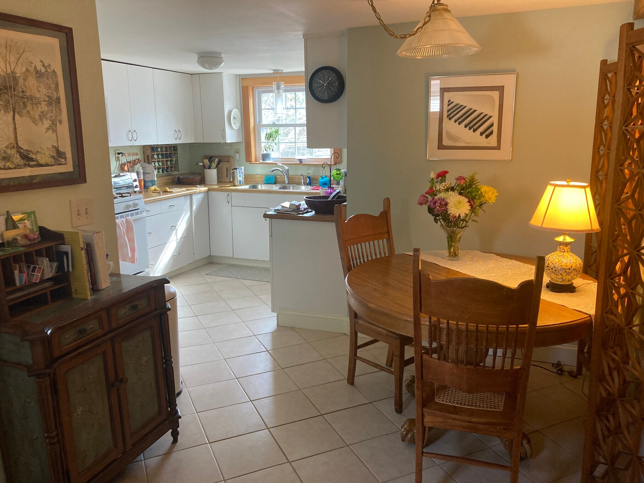 Dining Area - 396 Main St