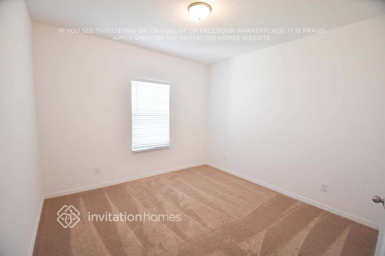 Building Photo - 5801 Bovine Dr