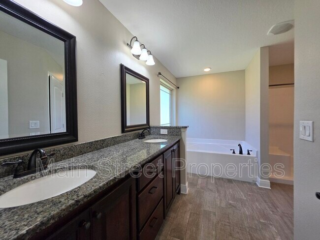 Building Photo - 8839 Longmont Way