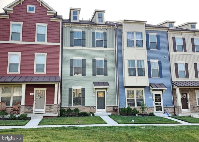 Building Photo - 8650 Satinwood Dr