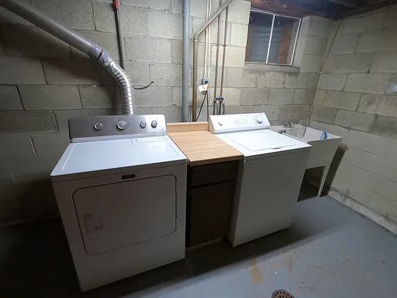 In-unit laundry - 1714 Fair Acres Ave