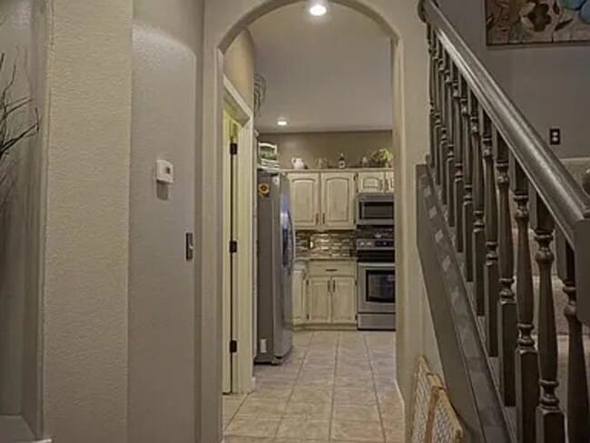 Building Photo - Here is your chance for a fancy 4 bedroom,...