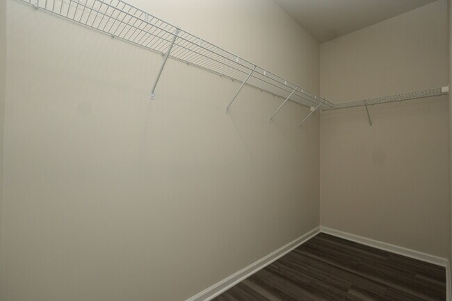 Building Photo - Spacious 4-Bedroom Home with Modern Comforts