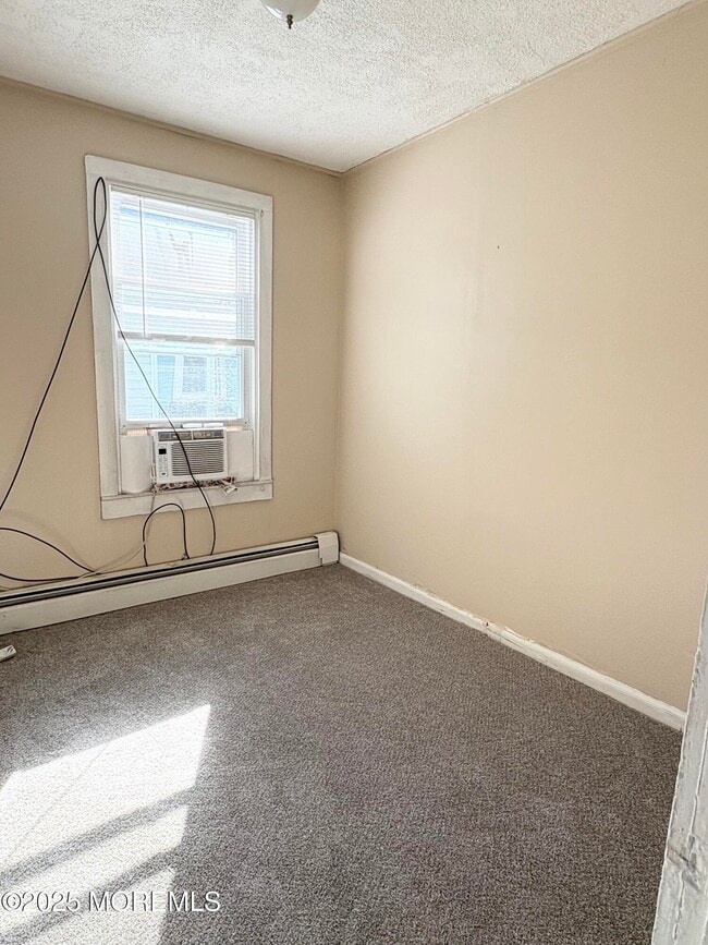 Building Photo - 126 Chamone Ave