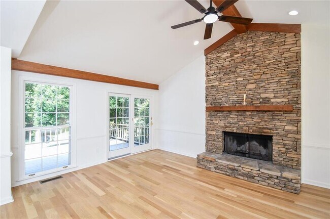 Building Photo - 17040 Birmingham Rd