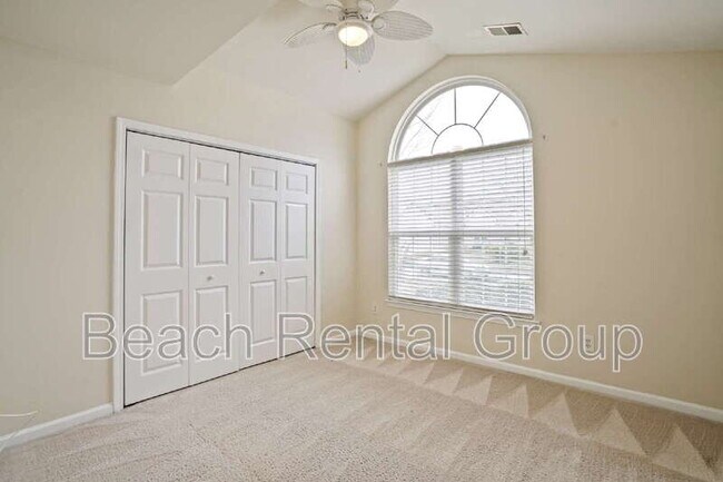 Building Photo - 3096 Rockwater Cir