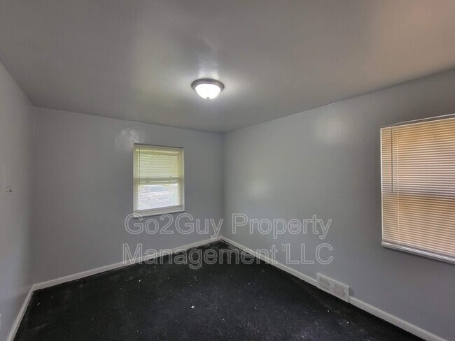 Building Photo - 18644 Forrer St