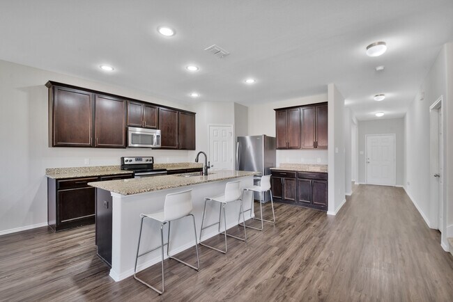 Building Photo - 3013 Whispering Pine Blvd