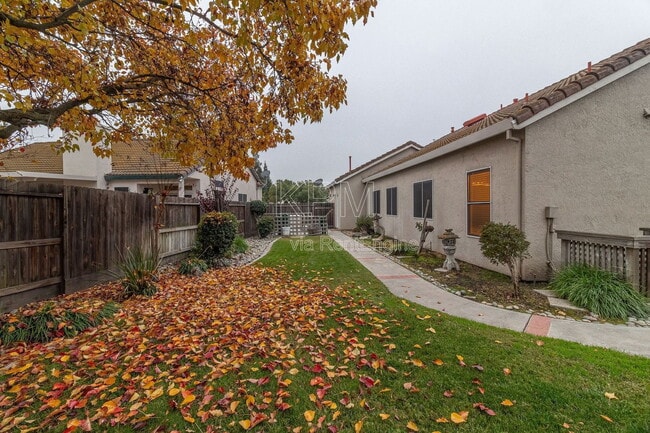 Building Photo - 3441 Lava Bed Ct