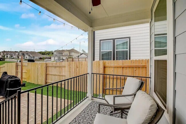 Building Photo - 5624 Corso Ct