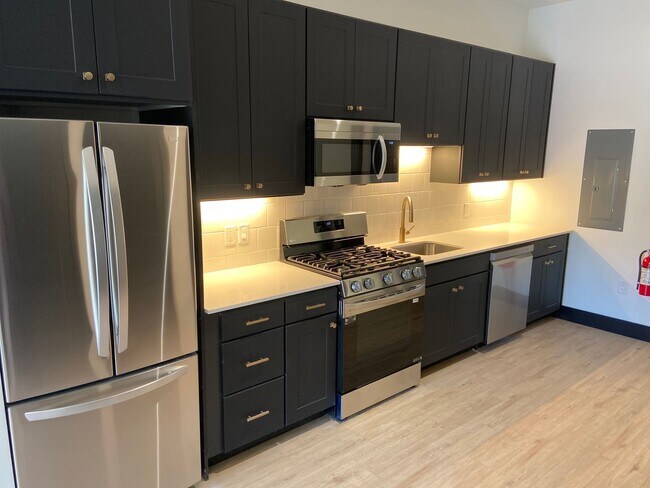 Building Photo - Fantastic one bedroom with balcony at Watermark in Easton