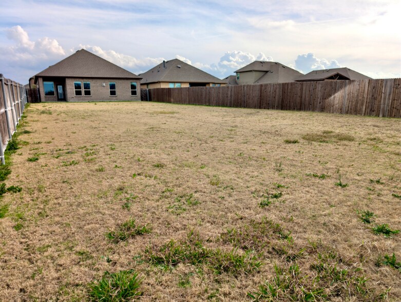 Building Photo - 1013 Sublime Dr