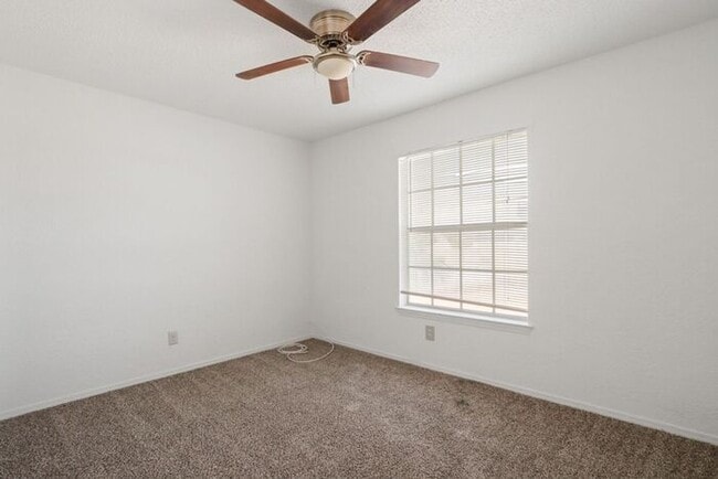 Building Photo - Beautiful brick home in the Vista Del Sol ...