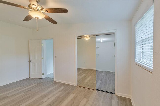 Building Photo - 2312 Belmar Dr