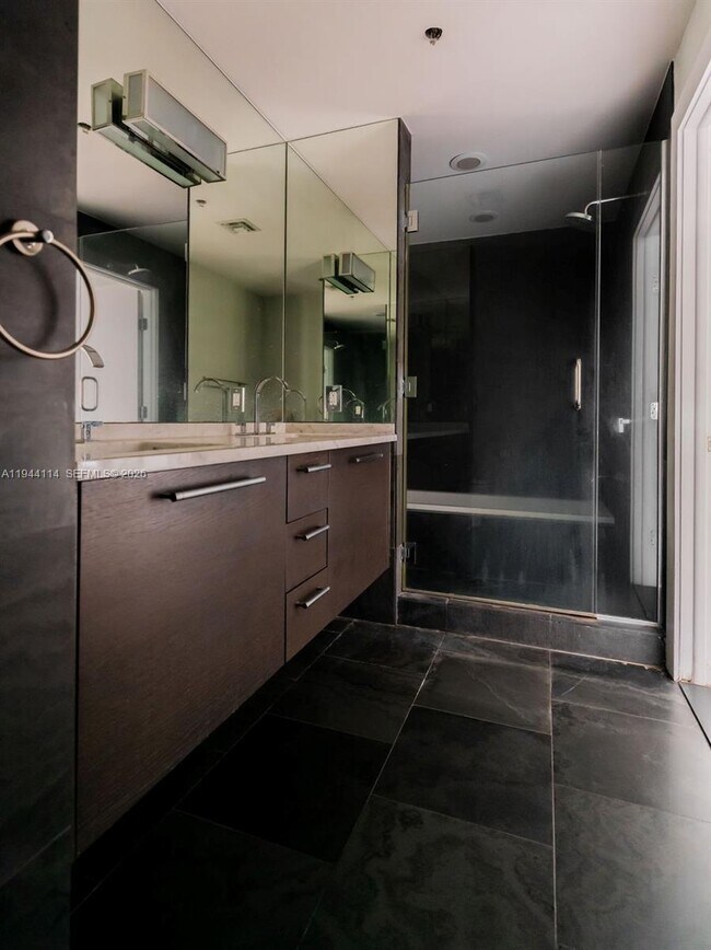 Building Photo - 900 Biscayne Blvd