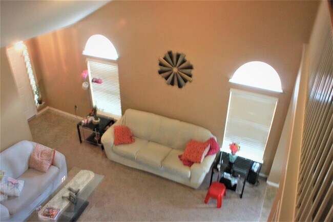 Building Photo - 3769 Castle Rock Dr