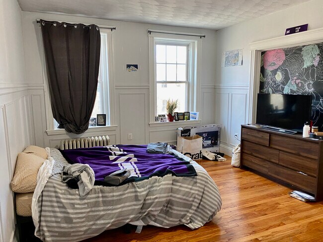 Building Photo - 76 Babcock St