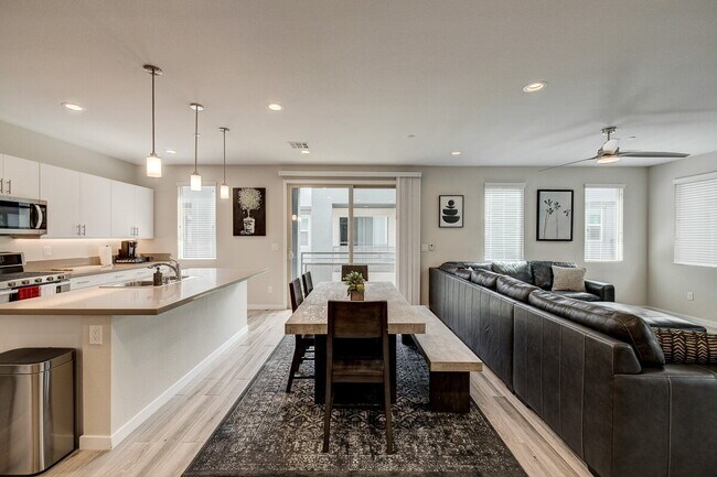 Building Photo - FULLY FURNISHED AFFINITY CONDO | 2-CAR GARAGE | DOWNTOWN SUMMERLIN