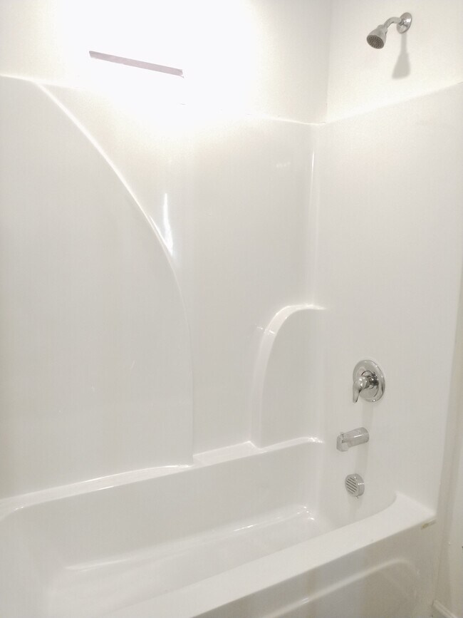 Building Photo - 306 Penn Sta Wy