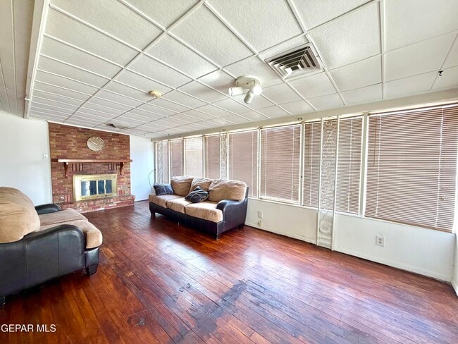 Building Photo - 3305 Capella Ave