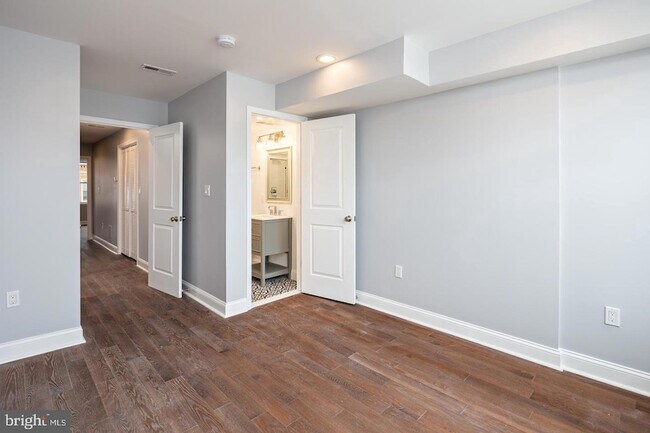 Building Photo - 1714 Patapsco St