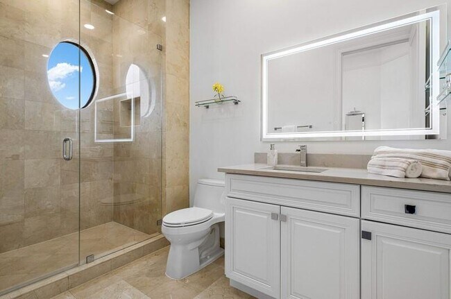 Building Photo - 7240 Lemon Grass Dr