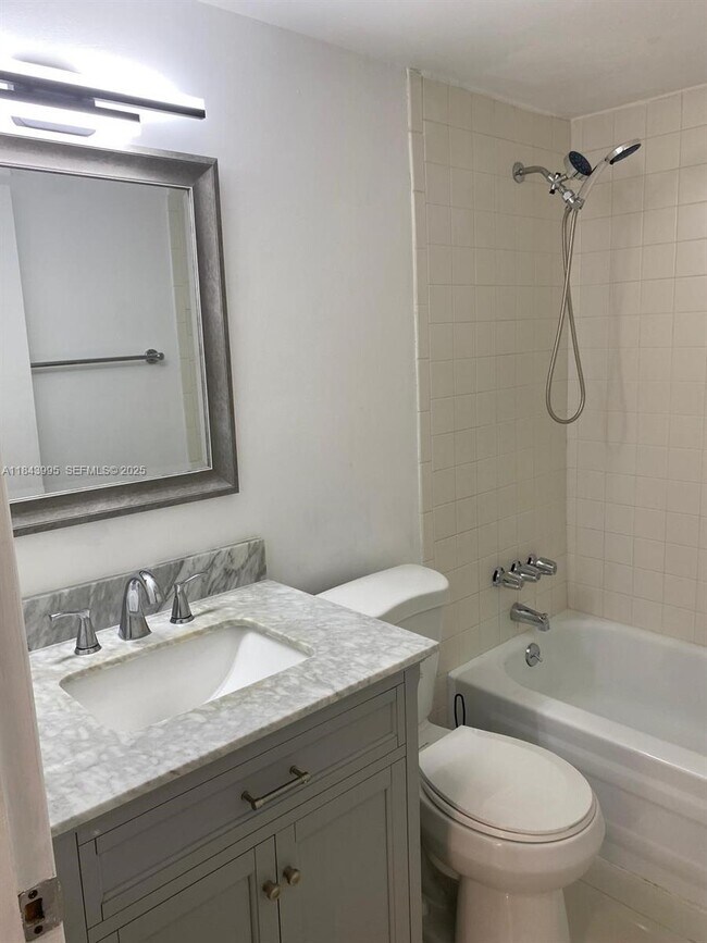 Building Photo - 8411 Forest Hills Dr