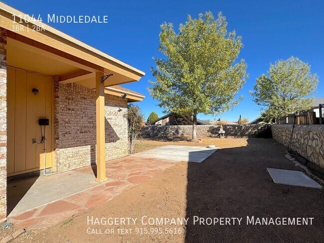 Building Photo - 11044 Middledale-