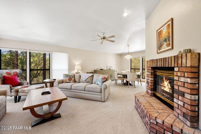 Building Photo - 1480 Cougar Trail