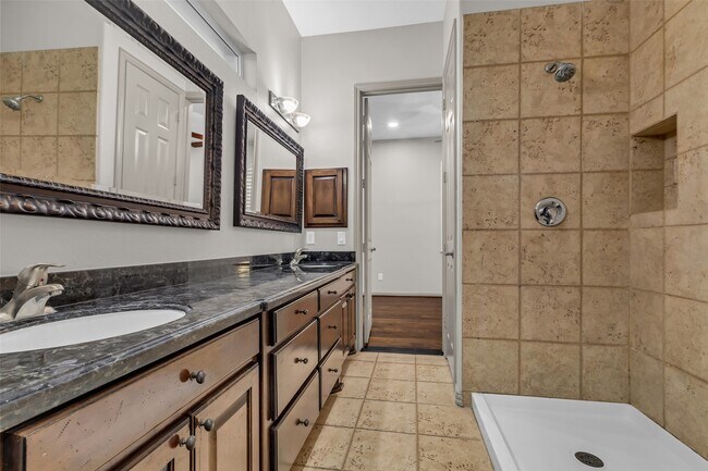 Building Photo - 19309 Whispering Grove E