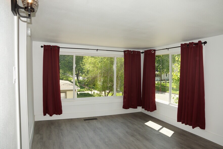 Bedroom 1 - 816 Carroll Ave