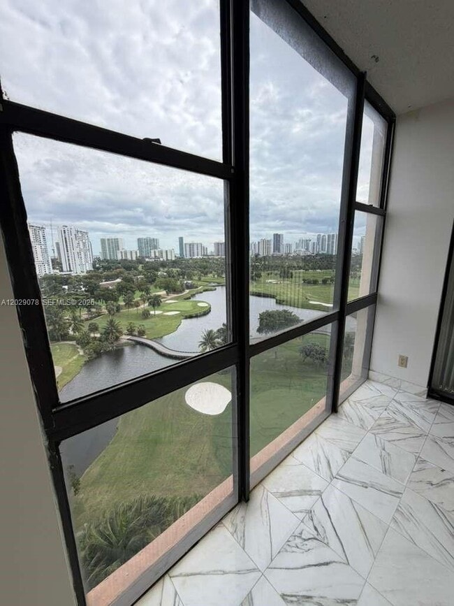 Building Photo - 20379 W Country Club Dr