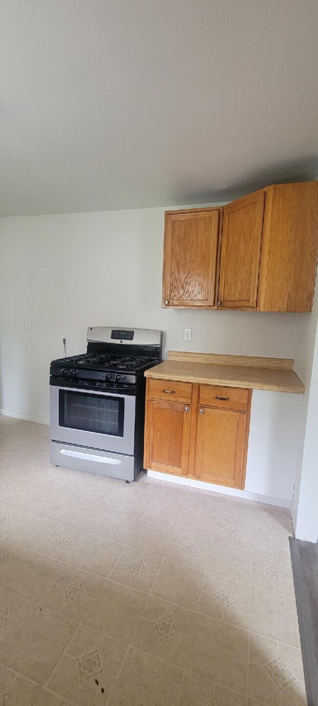 Building Photo - 1554 Willard Ave