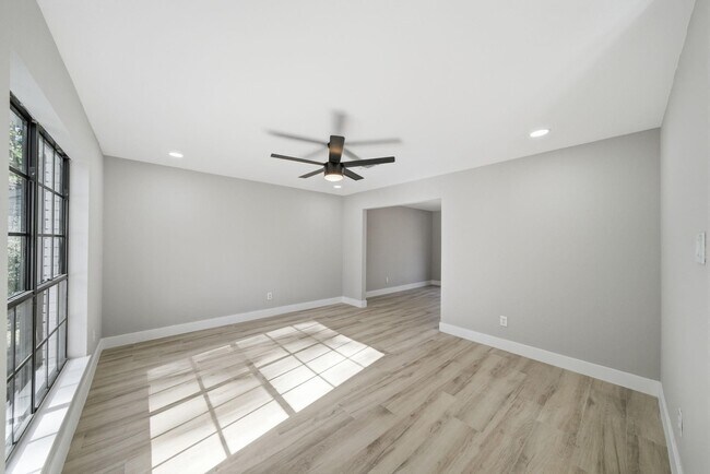 Building Photo - 22 Cricket Hollow Pl