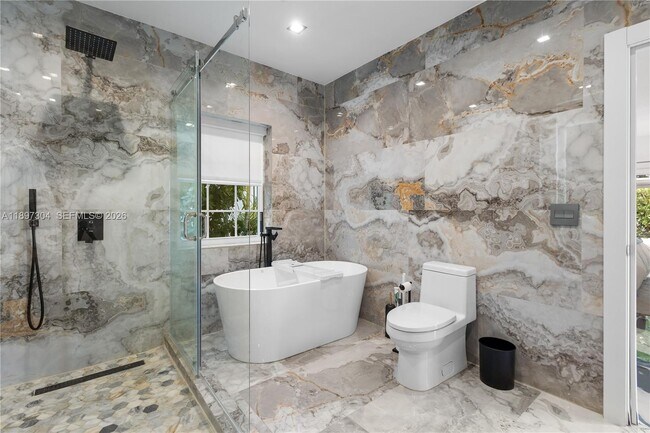 Building Photo - 1544 Michigan Ave