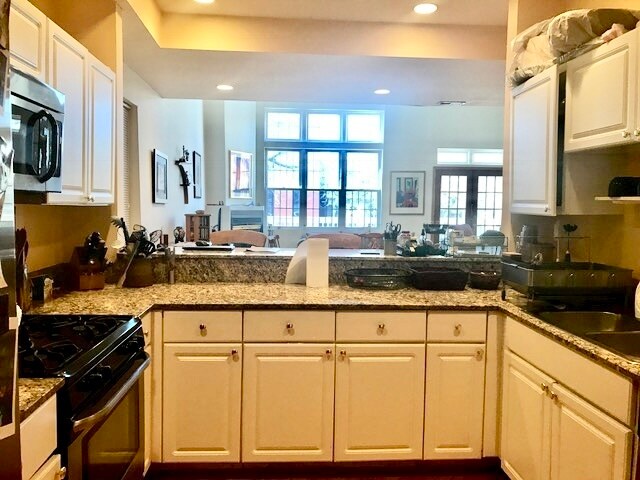 Building Photo - 1933 N Sedgwick St